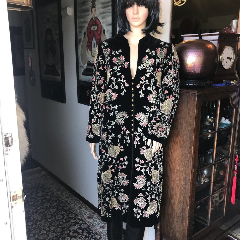 PARIS RUNWAY COUTURE EMBELLISHED COAT.-SILK ONE OF A KIND-REDUCED IT $5K.OFFER?